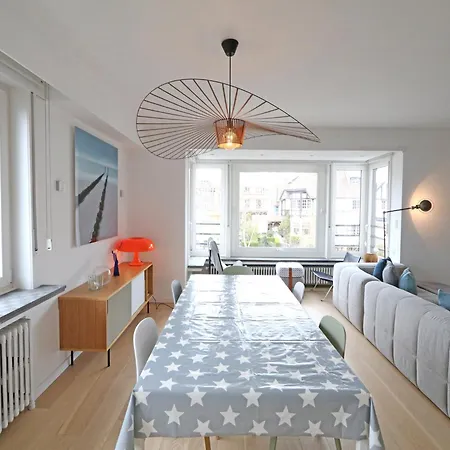 Apartment In Het Zoute Near The